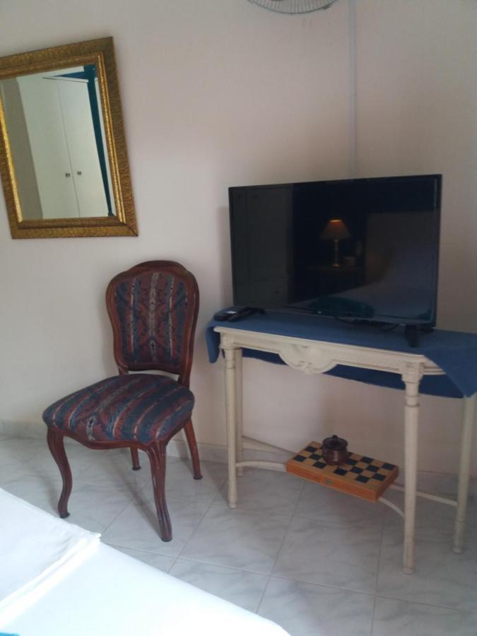 Forest & Sea Apartment Poros Town Eksteriør billede