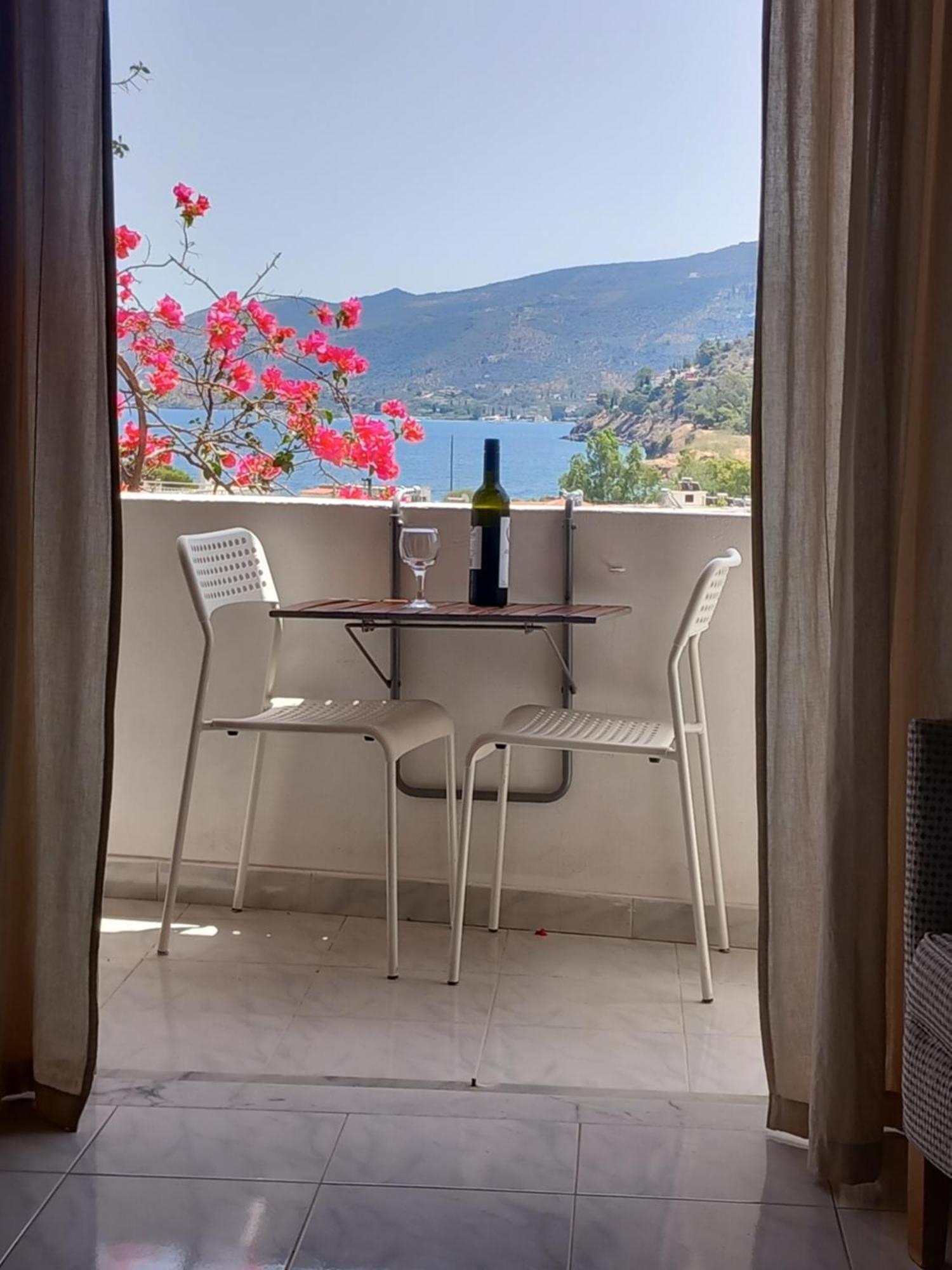 Forest & Sea Apartment Poros Town Værelse billede